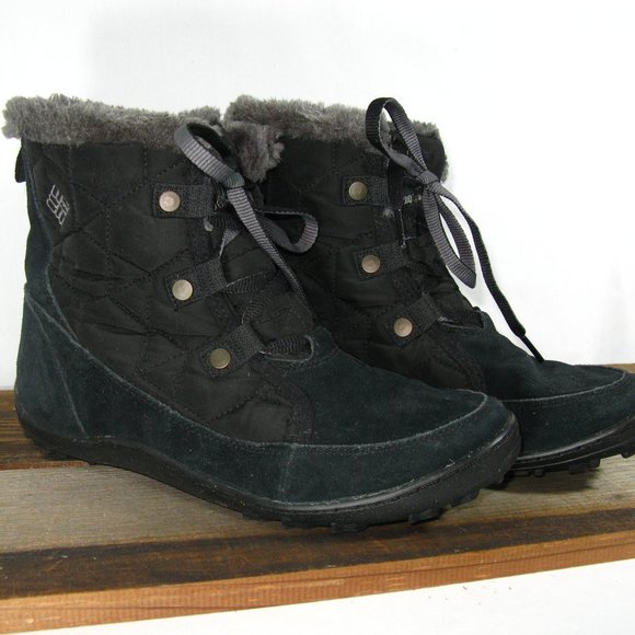 Columbia Other - Columbia Ankle boots - Size 8 - Like  New